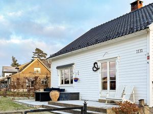 Ferienhaus für 8 Personen (127 m²) in Helgeroa