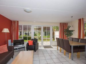 23676369-Ferienhaus-4-Hellendoorn-300x225-3