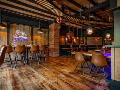 DiningRoom