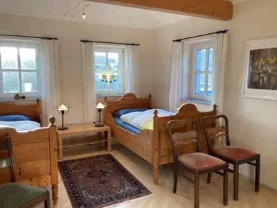 Schlafzimmer 2 mit Einzelbetten