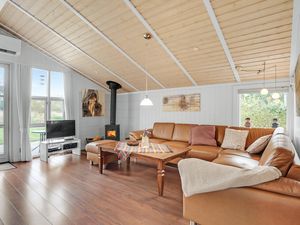 23722028-Ferienhaus-5-Hemmet-300x225-2