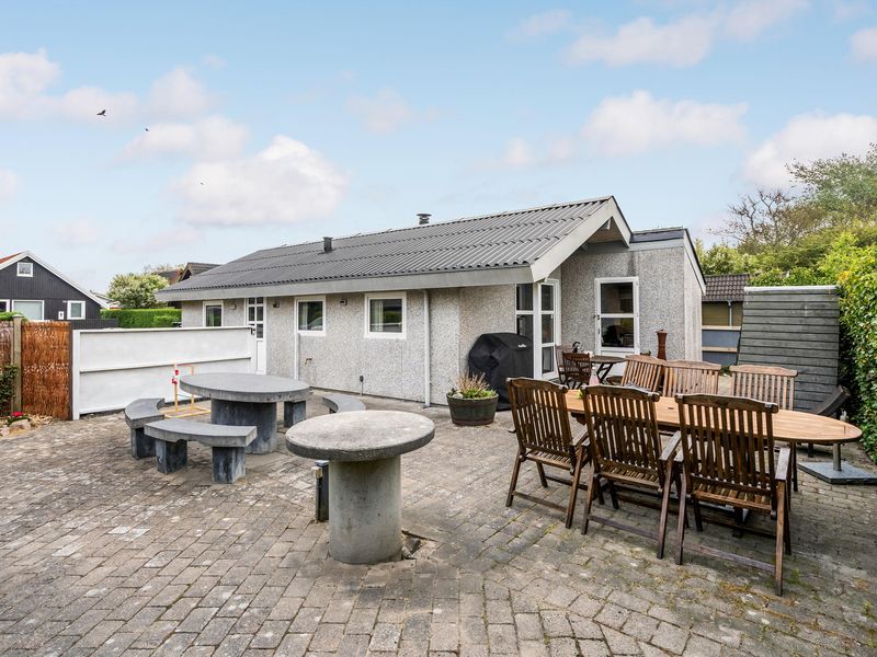 23719746-Ferienhaus-4-Hemmet-800x600-0