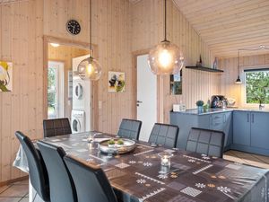 23757988-Ferienhaus-7-Hemmet-300x225-4