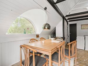 24018351-Ferienhaus-6-Hemmet-300x225-4