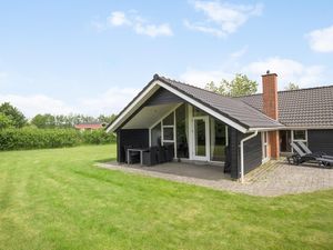 24018276-Ferienhaus-6-Hemmet-300x225-1