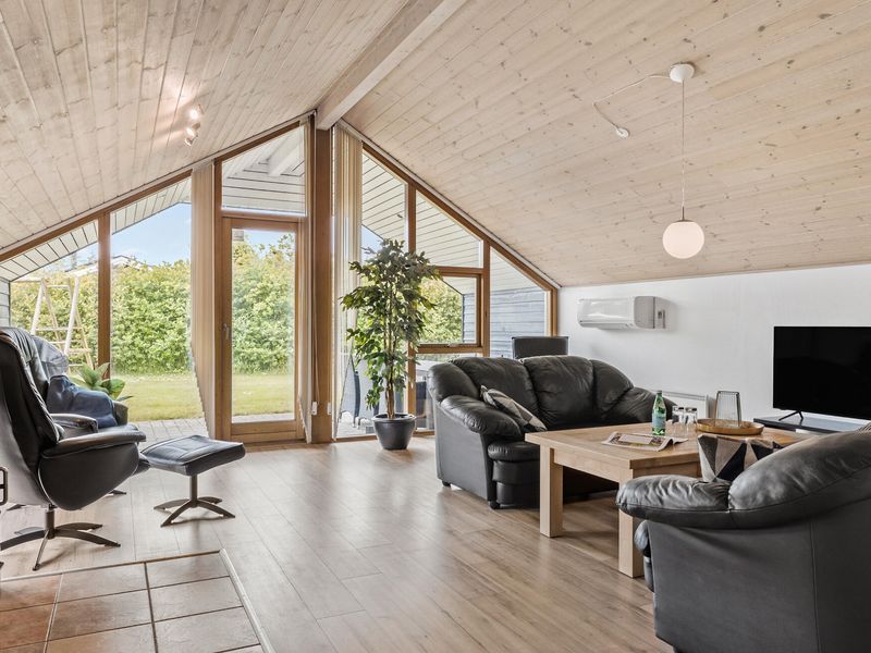 24018276-Ferienhaus-6-Hemmet-800x600-2