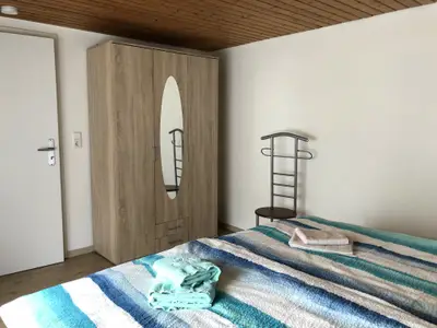 Schlafzimmer 2 Bild 1