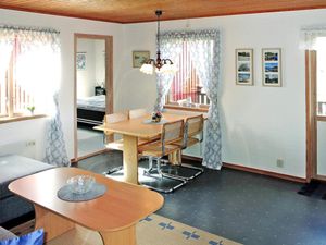 23284797-Ferienhaus-4-Henån-300x225-4