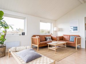 22350545-Ferienhaus-6-Henne Strand-300x225-5