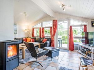 22351493-Ferienhaus-8-Henne Strand-300x225-1