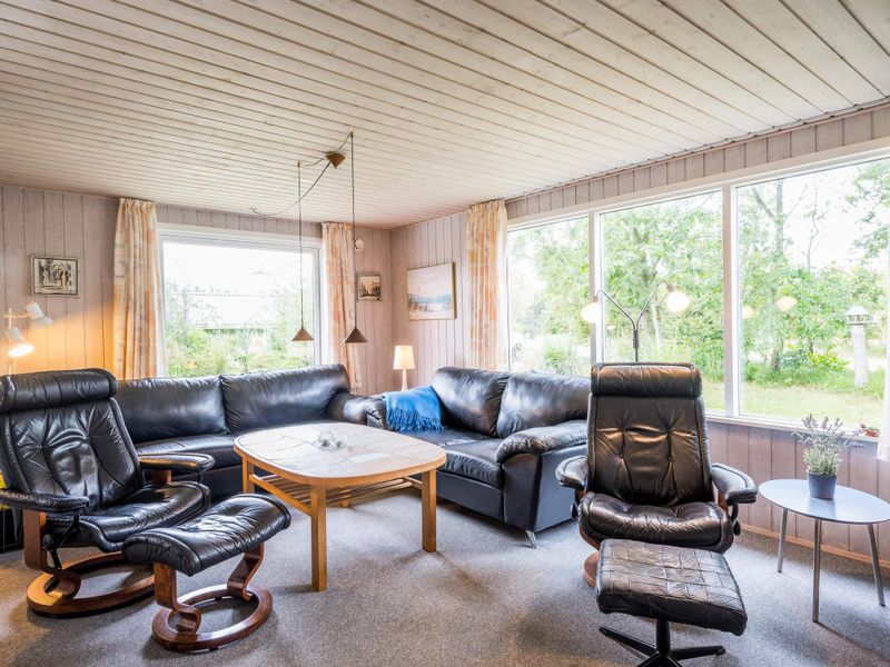 22350423-Ferienhaus-5-Henne Strand-800x600-1