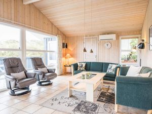 22351207-Ferienhaus-6-Henne Strand-300x225-2