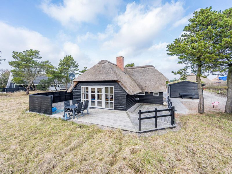 23554836-Ferienhaus-6-Henne Strand-800x600-0