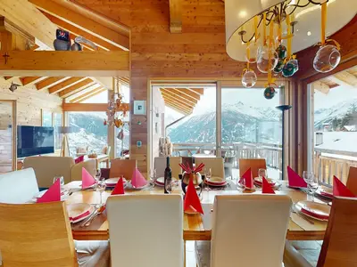 DiningRoom