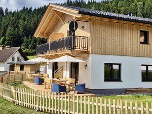 23912774-Ferienhaus-6-Hermagor-300x225-5