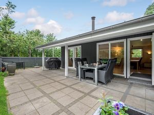 23747912-Ferienhaus-6-Herning-300x225-1