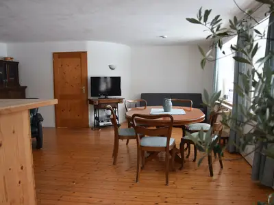 DiningRoom