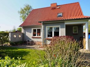 23651303-Ferienhaus-5-Hessenburg-300x225-0