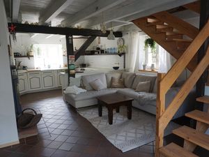 24050653-Ferienhaus-4-Hetzerath-300x225-0