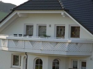 24005819-Ferienhaus-2-Hilders-300x225-2