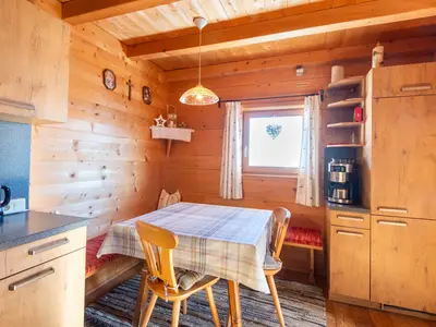 DiningRoom