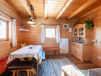 DiningRoom