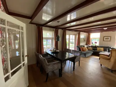 DiningRoom