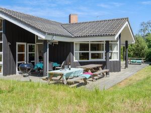 23583908-Ferienhaus-8-Hirtshals-300x225-1