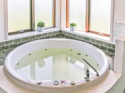 hot-tub