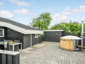 23752845-Ferienhaus-6-Hjørring-300x225-1