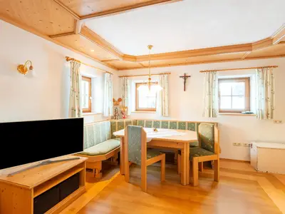 DiningRoom