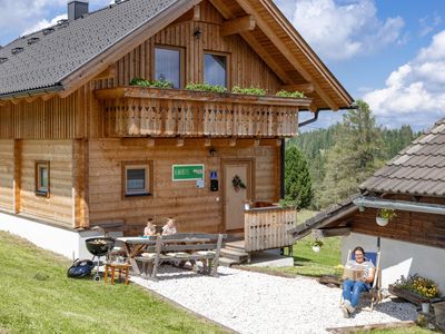 Das Essen auf den Grill dauert noch ein bisschen