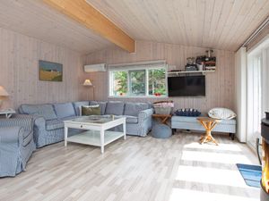 22163075-Ferienhaus-6-Højby-300x225-5