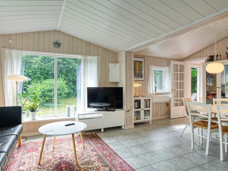 23463941-Ferienhaus-6-Højby-800x600-1