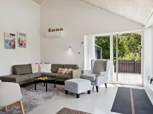 23741580-Ferienhaus-7-Højby-300x225-3