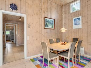 23755224-Ferienhaus-7-Højby-300x225-4