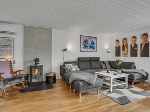 23762503-Ferienhaus-8-Højby-300x225-2