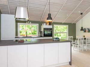 23149897-Ferienhaus-6-Højslev-300x225-1