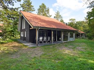 18559069-Ferienhaus-8-Hoenderloo-300x225-3