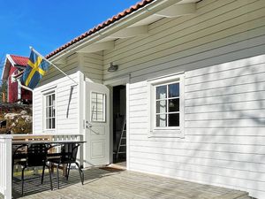 23372331-Ferienhaus-6-Höviksnäs-300x225-4