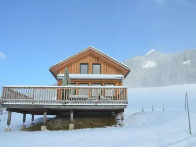 Außenseite Ferienhaus [Winter]
