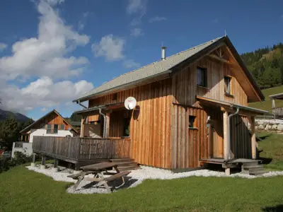 Außenseite Ferienhaus [Sommer]