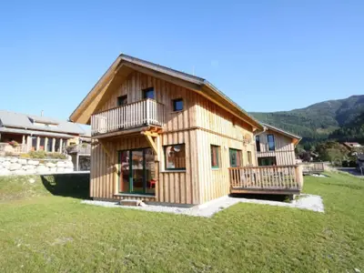 Außenseite Ferienhaus [Sommer]