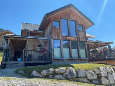 Außenseite Ferienhaus [Sommer]