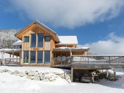 Außenseite Ferienhaus [Winter]