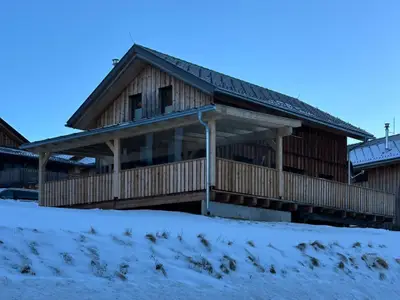 Außenseite Ferienhaus [Winter]