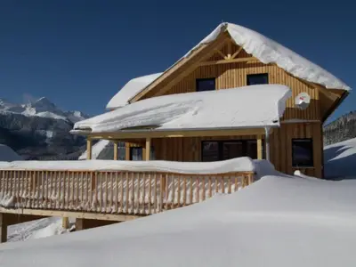 Außenseite Ferienhaus [Winter]