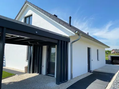 Außenansicht des Gebäudes. Zugang
