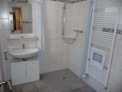 Duschbad und WC Erdgeschoss