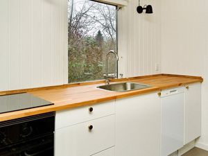 22393705-Ferienhaus-4-Holbæk-300x225-5